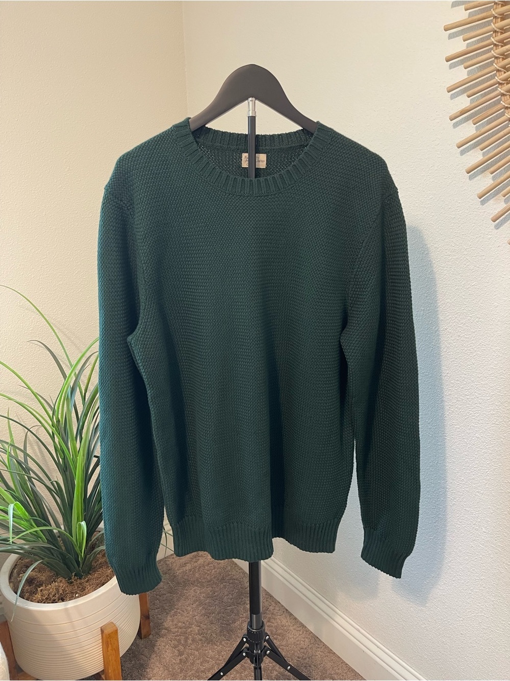 J. Crew Men's Forest Green Knit Crewneck Sweater